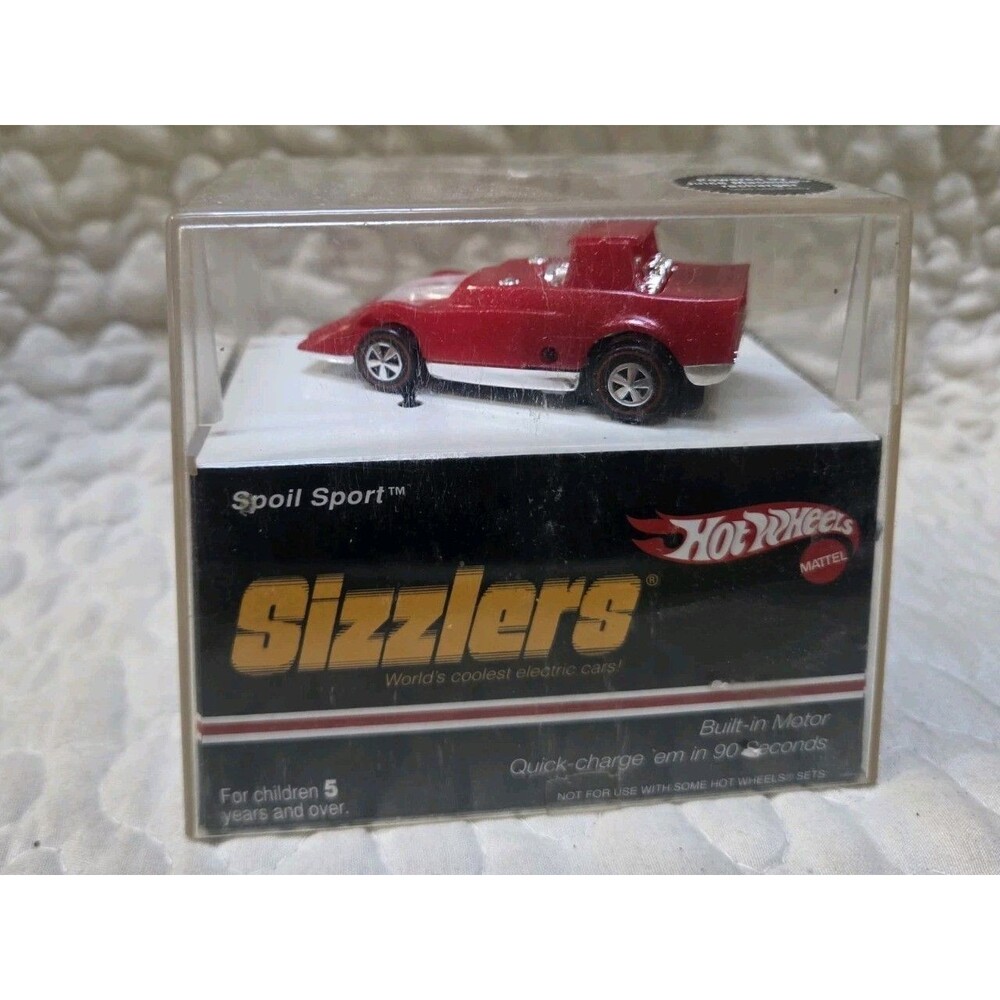 NOS Hot Wheels Sizzlers  Red Spoil Sport  Off Bands Vintage 2006